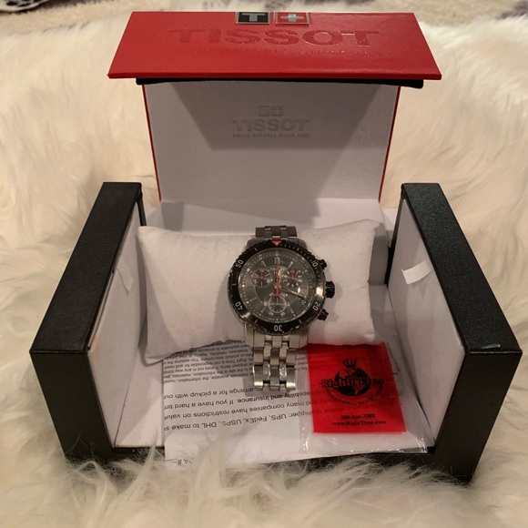 Tissot PRS 200 - Picture 1 of 8
